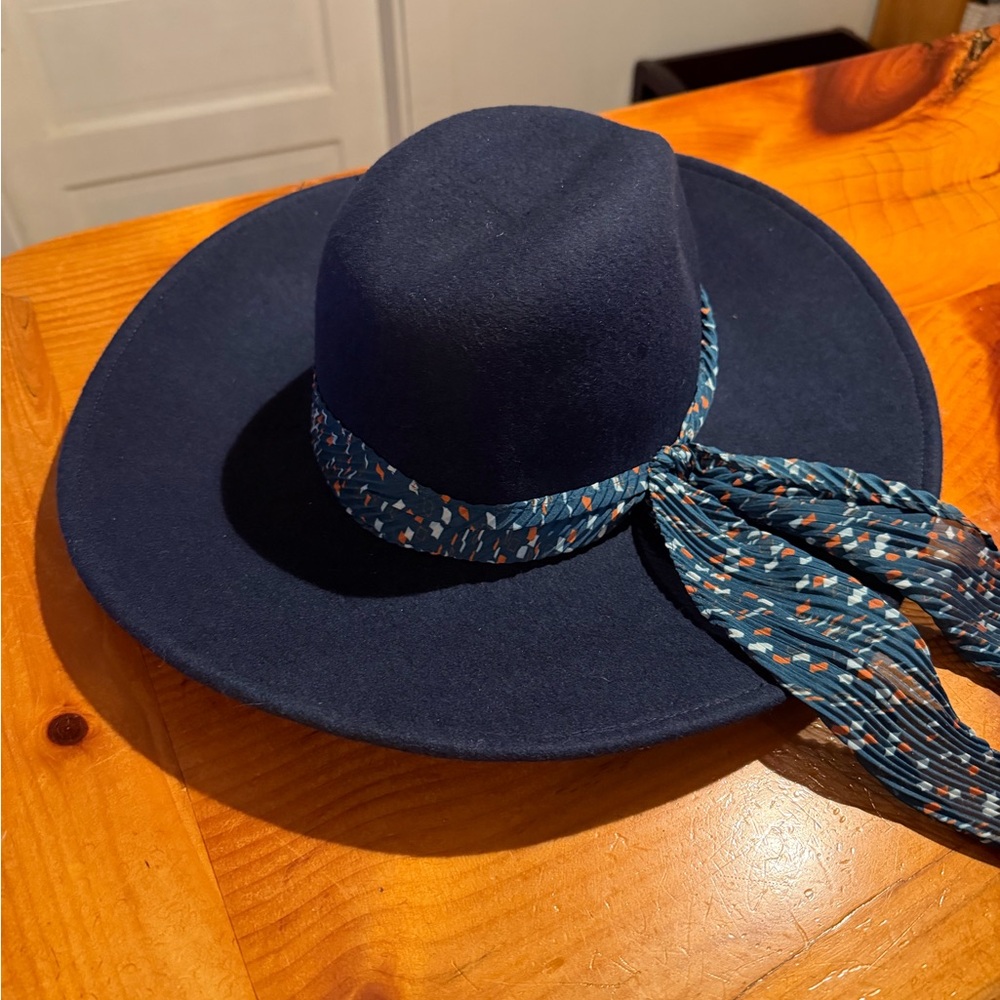 Nordstrom Dark Blue Hat with Patterned Ribbon